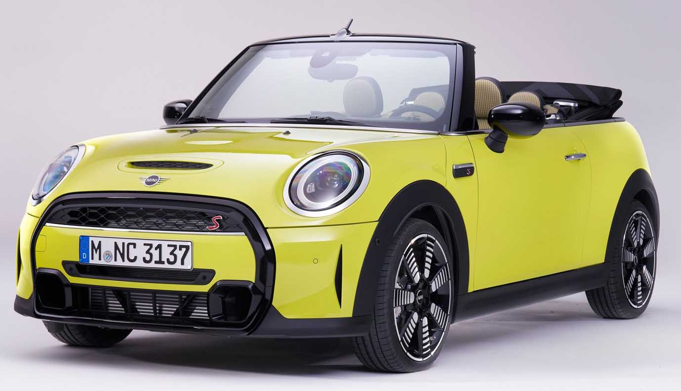 Next-gen Mini convertible spotted with internal combustion engine