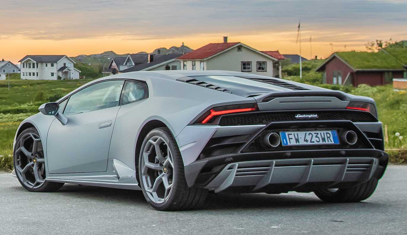 Lamborghini Huracán EVO - Comprehensive In-Car Control By Amazon Alexa |  