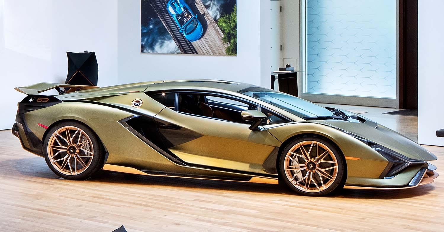 Lamborghini Debuts New Private VIP Lounge in New York City