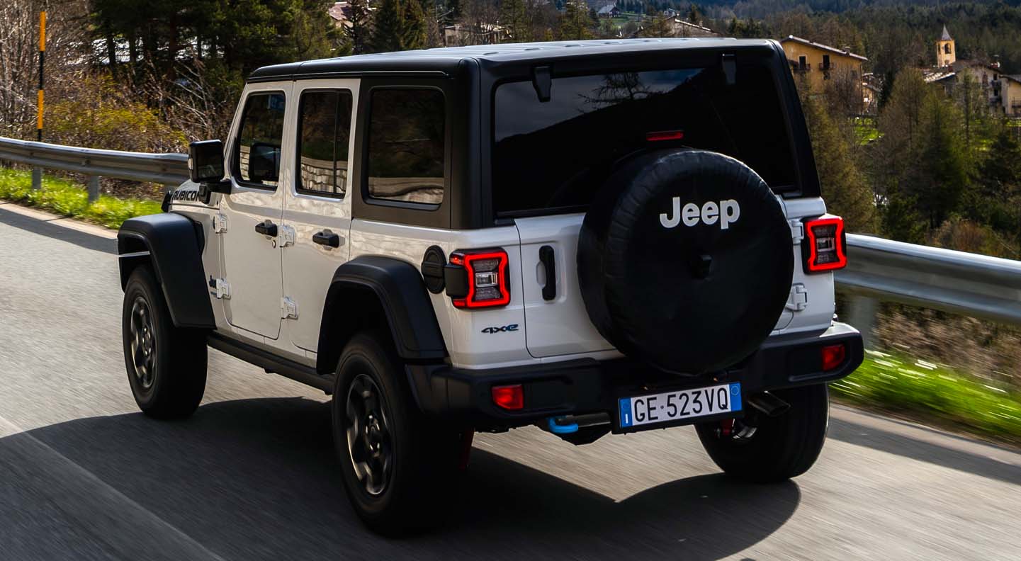 Jeep Wrangler 4xe Named Best 4x4 In 2022 Women's World Car Of The Year  Awards 