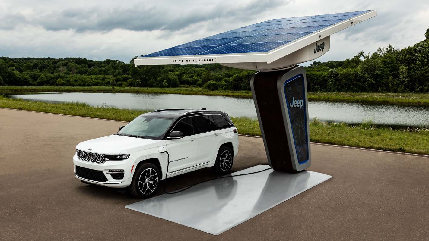 Jeep Reveals First Images of All-New 2022 Electrified Jeep Grand Cherokee 4xe