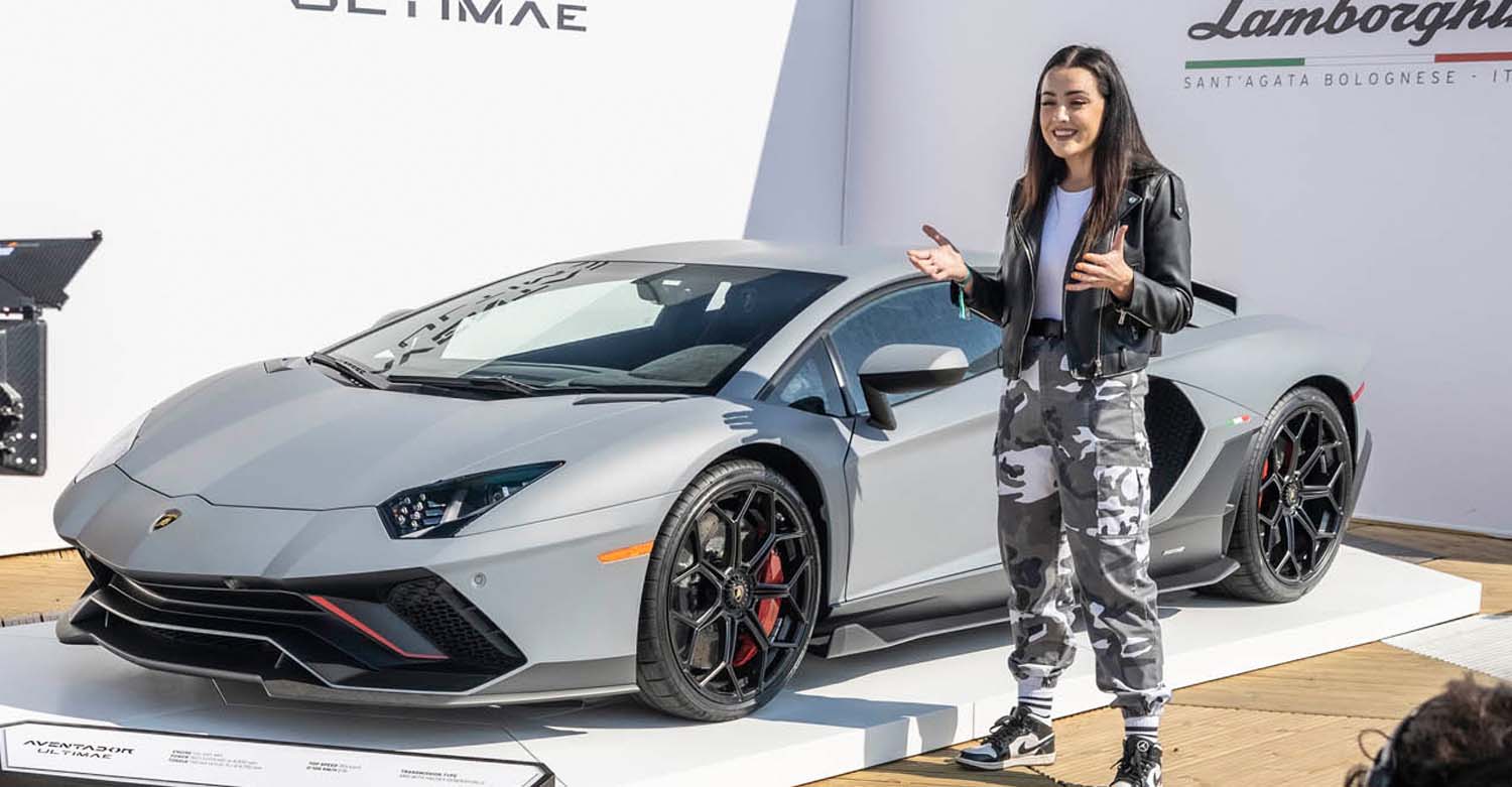 lamborghini 2022 aventador white