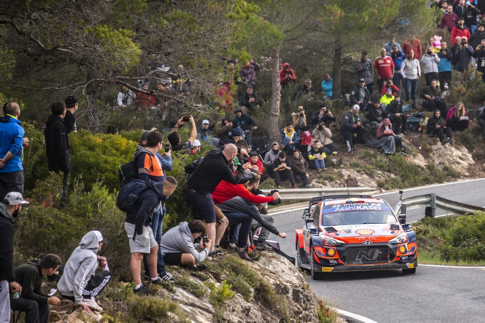 WRC – Neuville Dominates Evans On Saturday Morning In Spain