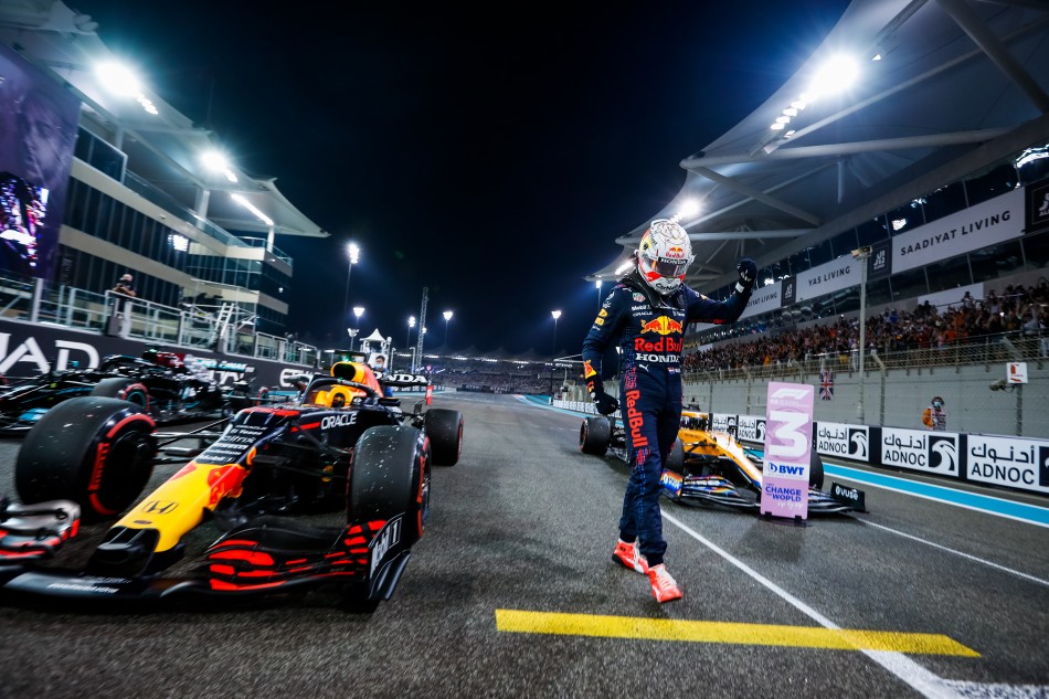 F1 – Verstappen Claims Pole For Abu Dhabi Title-Decider Ahead Of Hamilton